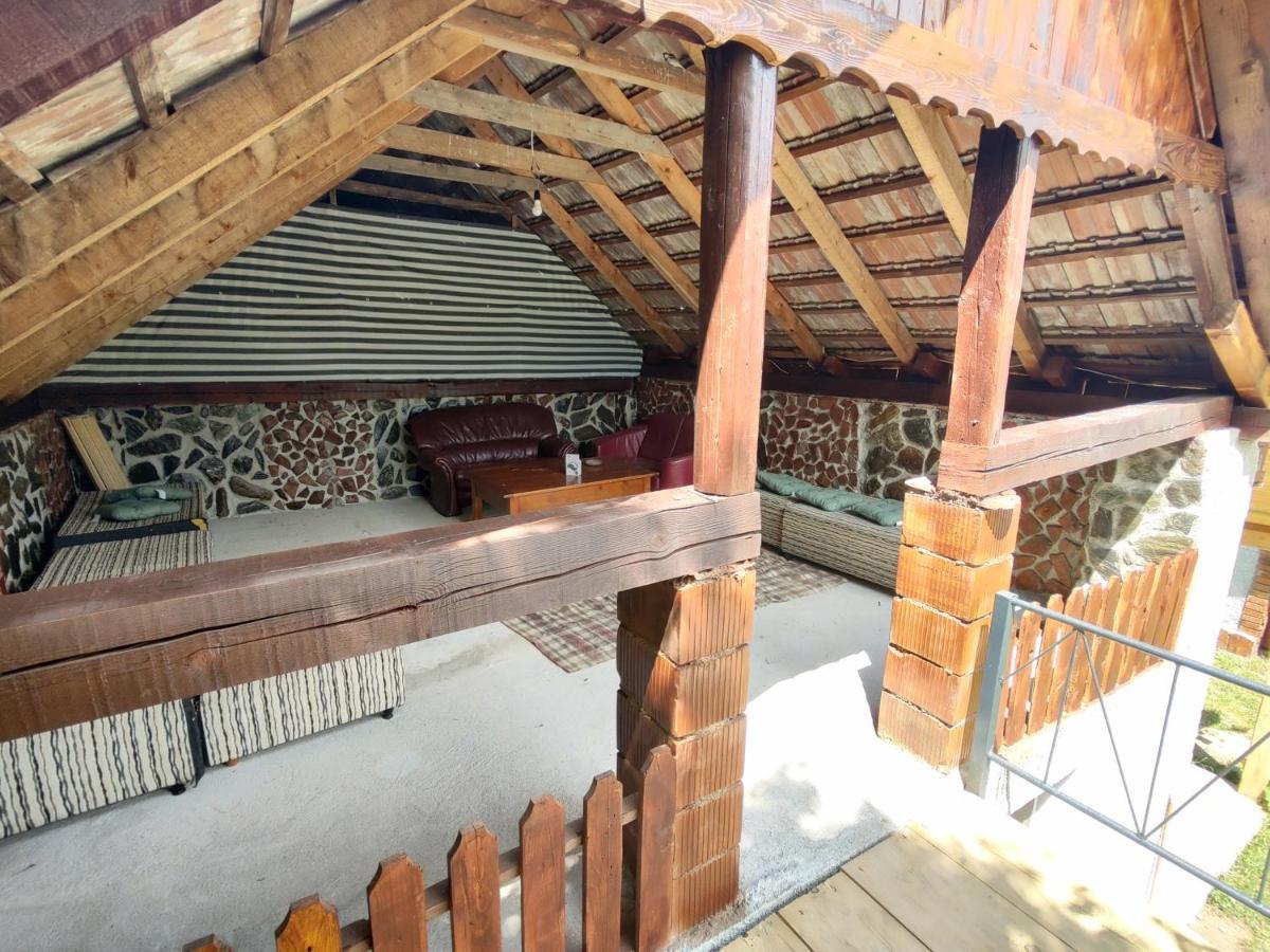 La Tataia Zahei Hotel Dragus Ngoại thất bức ảnh
